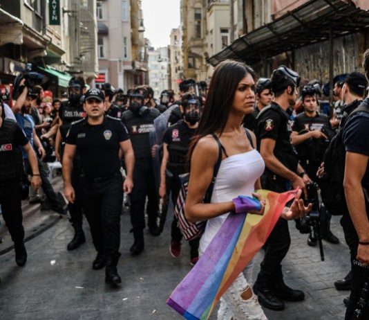 “Por seguridad” prohiben eventos de la comunidad LGBTI en Turquía