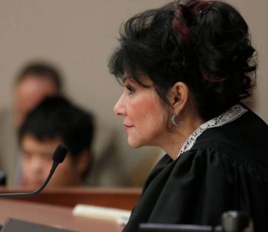 La magistrada Rosemarie Aquilina, inesperada protagonista del juicio a Larry Nassar