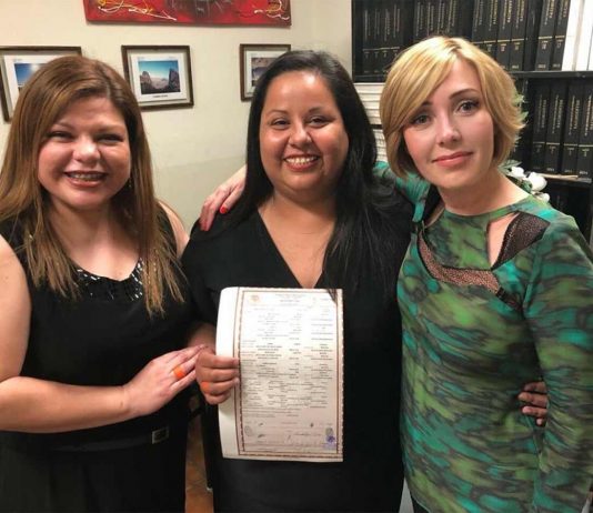 Se logra el primer matrimonio gay en Nuevo León sin amparo.