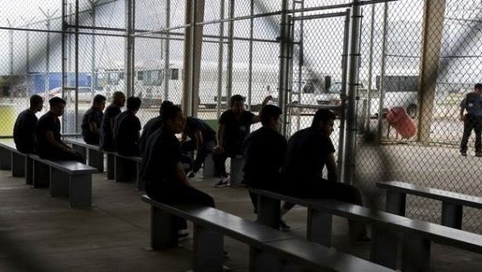 México niega el acceso a los centros de detención migratorios a las ONG