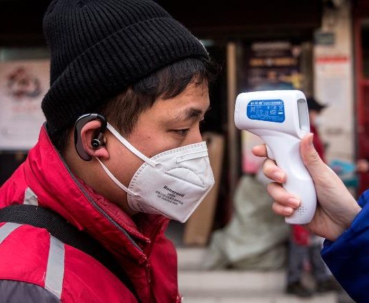 A decisión de 300 expertos sobre la epidemia bautizan al nuevo coronavirus