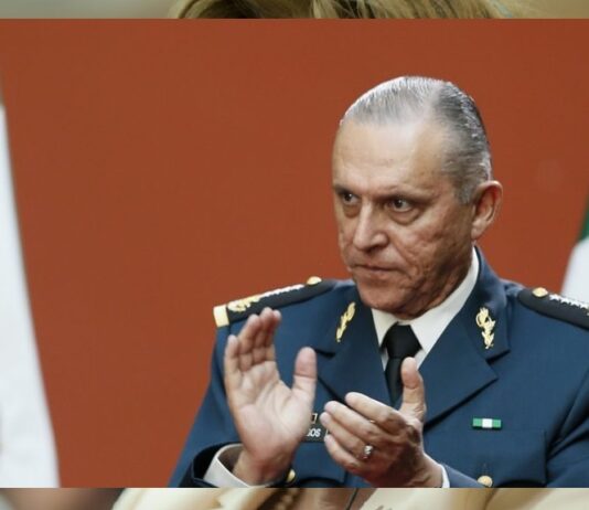 El general Cienfuegos tendrá que declarar culpable o inocente de los cargos por narcotráfico