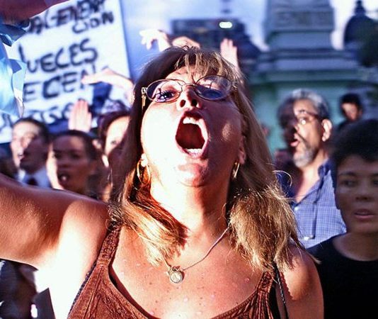 20 años del “Corralito”: 3 cosas que cambiaron en Argentina tras la grave crisis económica, política y social de 2001