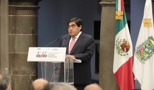 Barbosa anuncia cambios en informe de Gobierno