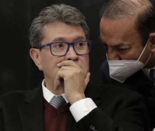 Crean comisión especial sobre detención de del Río; Monreal busca salida política