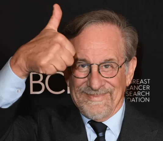 Spielberg inyecta más español y política en su versión de West Side Story
