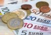 El euro cayó por debajo de 1.10 dólares por primera vez desde mayo de 2020