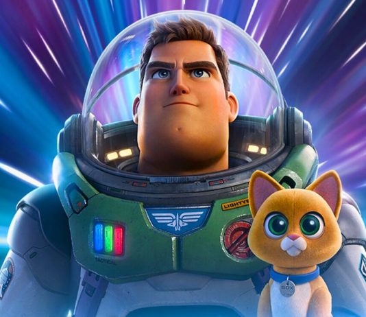 Países musulmanes prohibieron la película “Lightyear” por besos femeninos