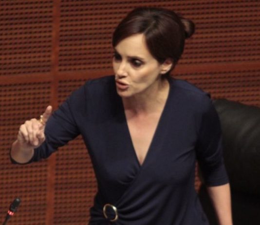 “Titular de SEDENA debe ser un civil”