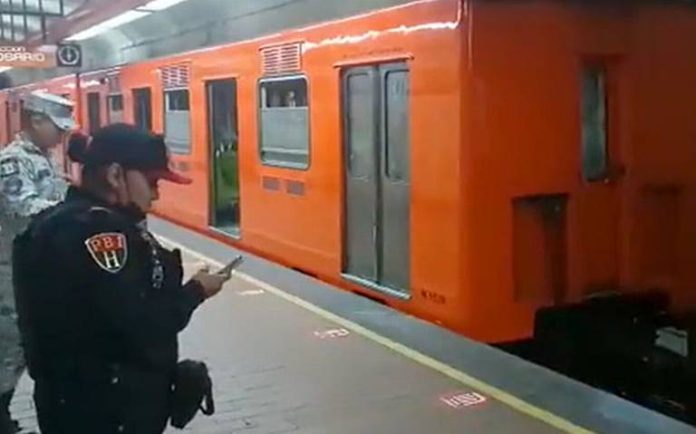 Por desacoplamiento de vagones suspenden servicio en Línea 7 del Metro