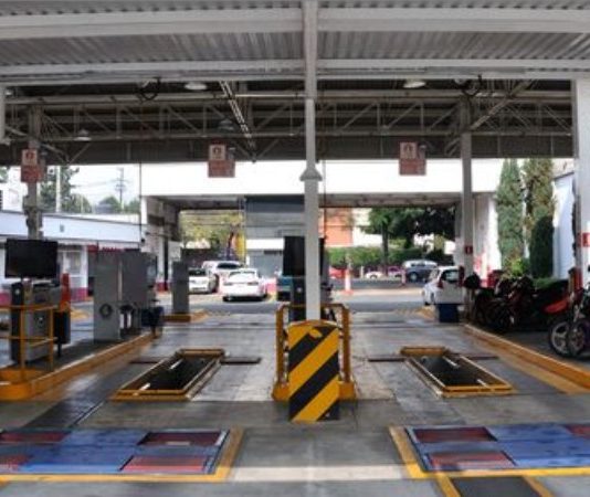 Aumentan multas por falta de verificación vehicular en Querétaro