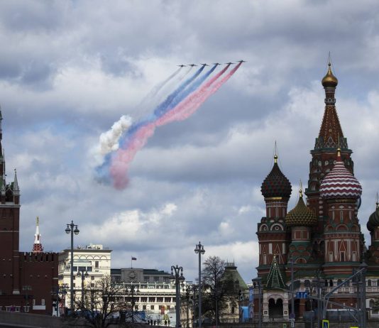 Derriban un dron en Sebastopol, Crimea ocupada, según funcionario designado por Rusia
