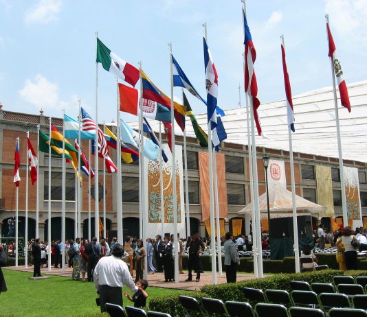 Expo Maestrías UDLAP: Explorando Oportunidades Profesionales