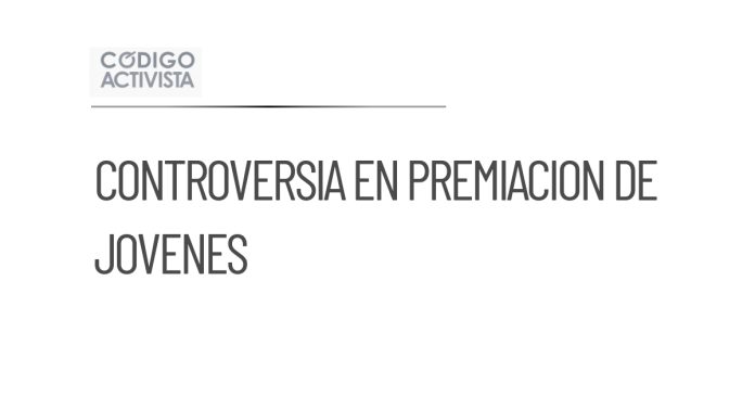 Javier May premia a jóvenes futbolistas con libros de AMLO