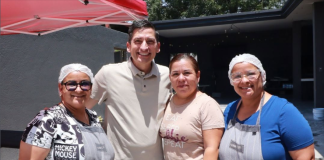 Las empanadas y dulces de Marín: Felipe de Jesús Cantú invita a consumir lo local y visitar el municipio