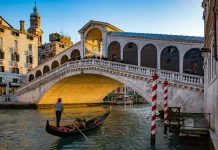 Ciudades construidas en lugares sorprendentes alrededor del mundo